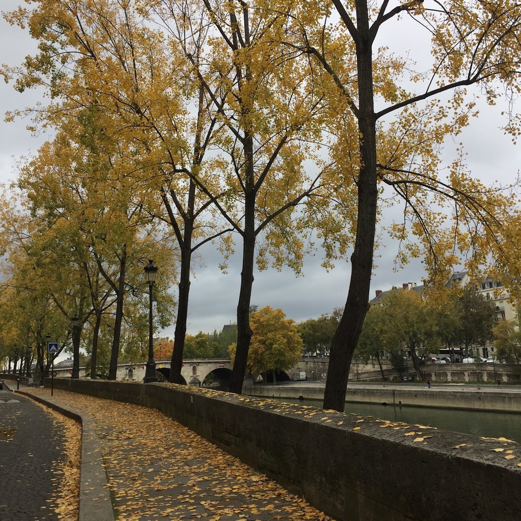 Place Louis Aragon 4